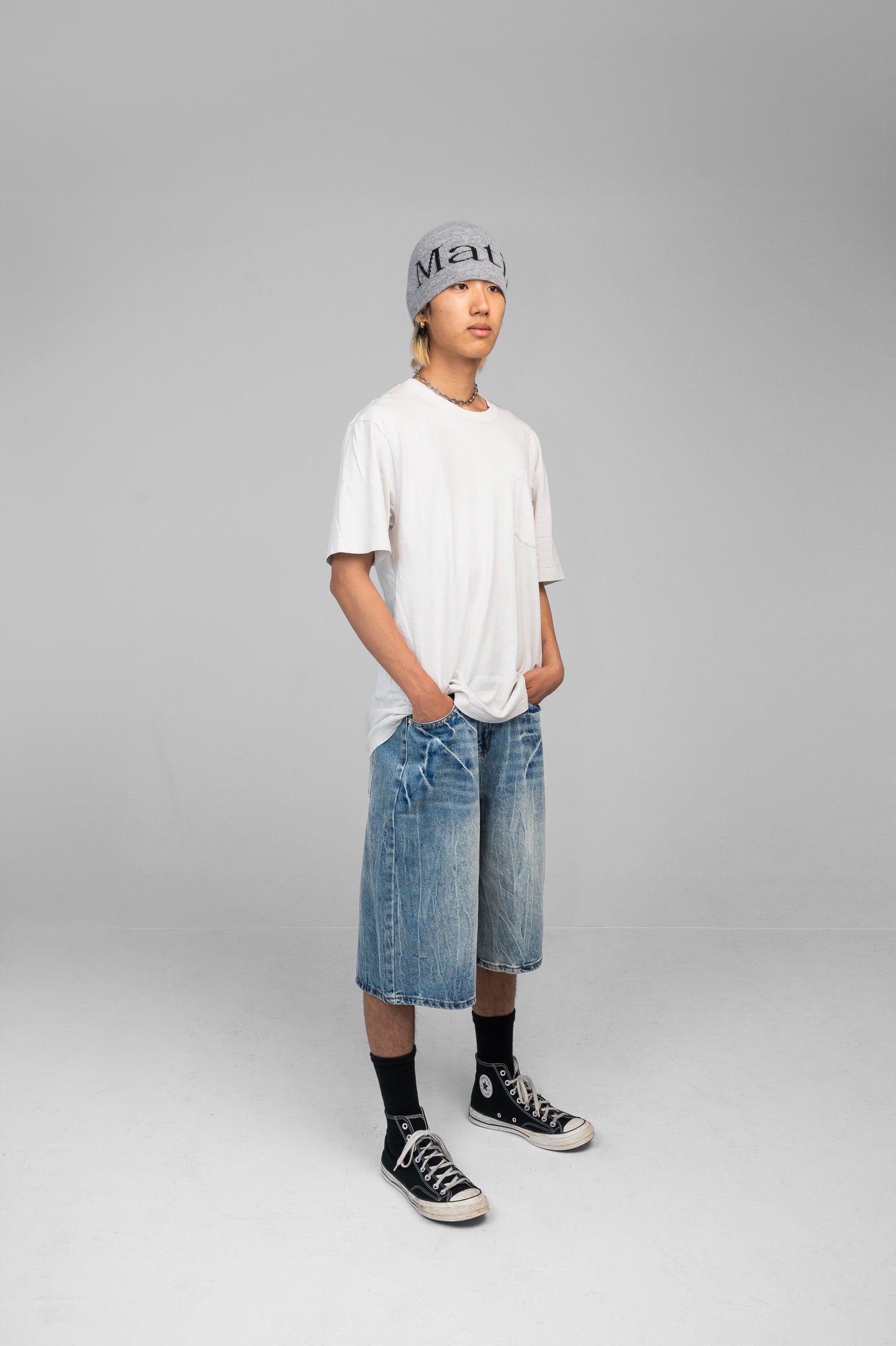 AG Goup Classic Distressed Jorts