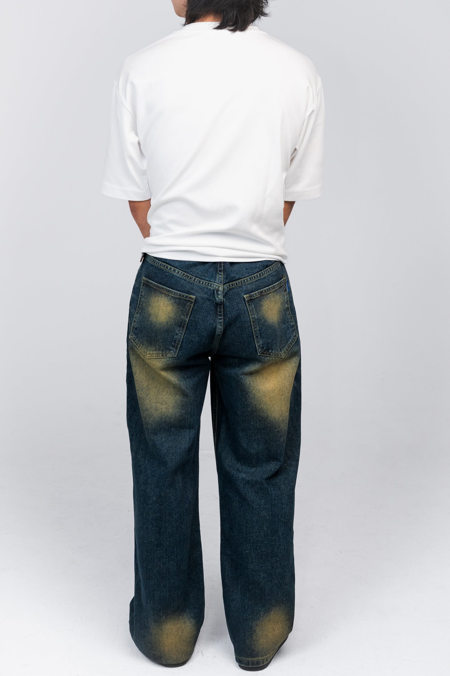 Men's Washed Wide-Leg Jeans